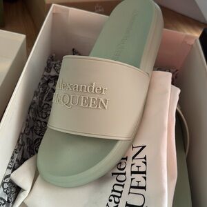 42 SLIDES GREEN MCQUEEN NEW